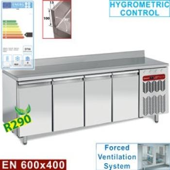 TP4B/HA-R2 (25) Konditorei-Bäckerei Tiefkühltisch mit Aufkantung, Umluft, 4 Türen EN 600x400, 760 Liter